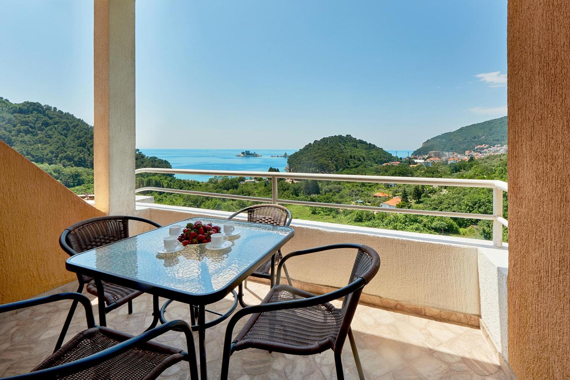 Apartments Villa Relax Petrovac na moru Exterior foto